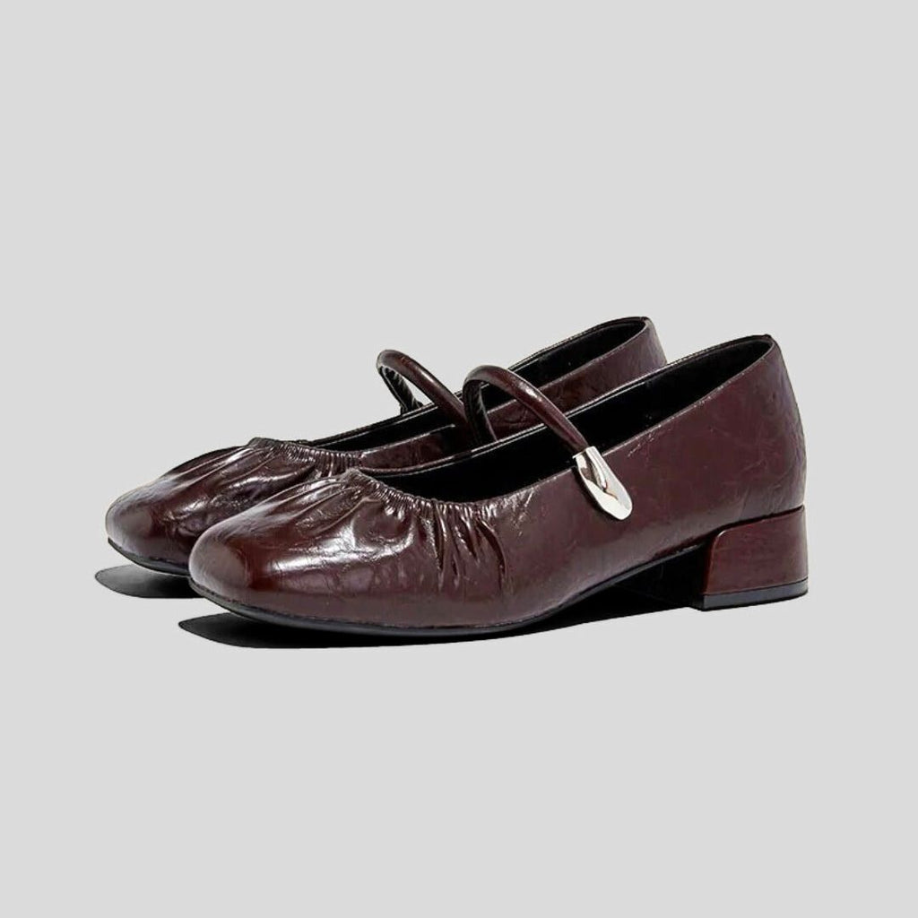 Zapatos Mary Jane de Cuero Dividido – Punta Cuadrada y Tacón Medio