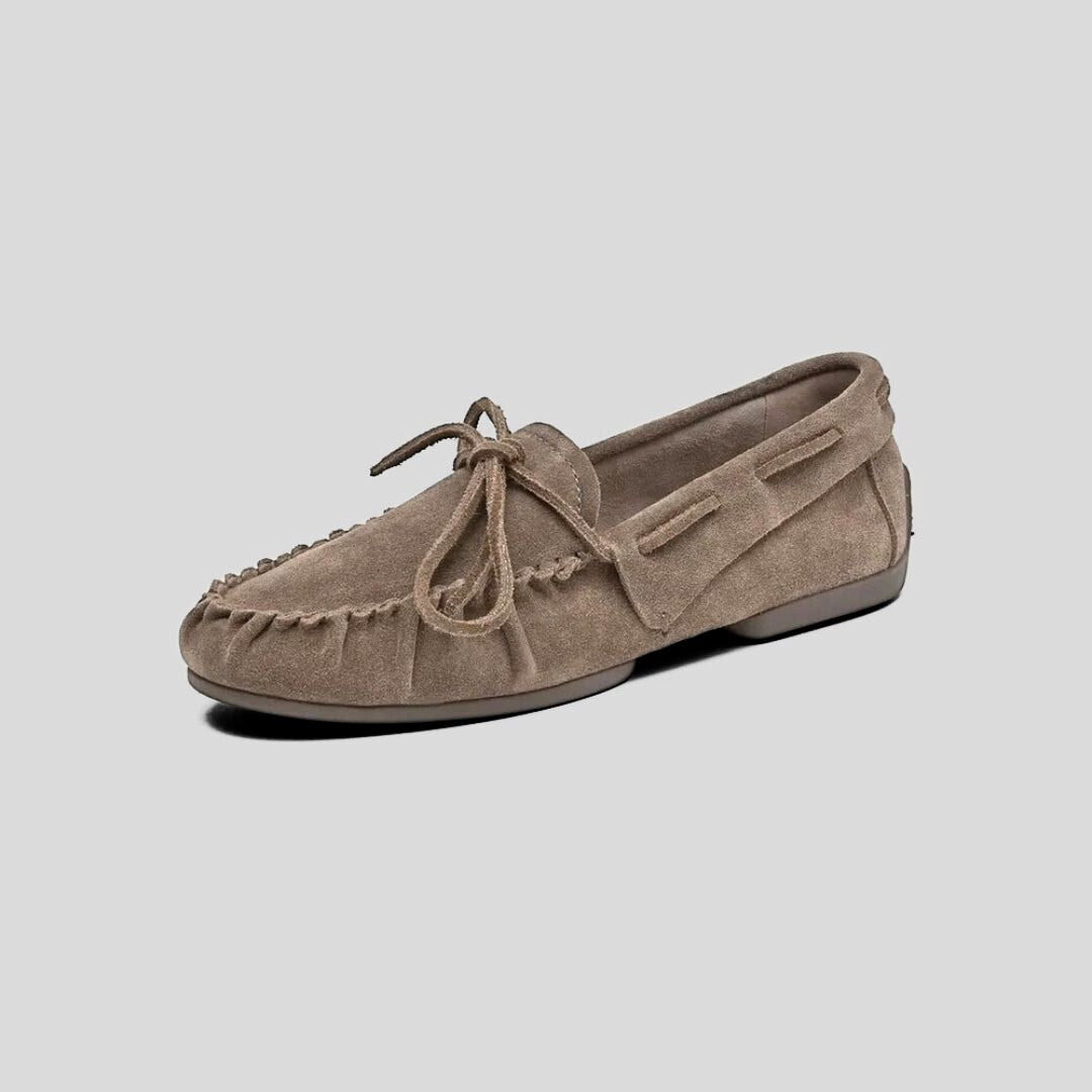 Zapatos Náuticos de Mujer en Ante – Con Cordones y Punta Redondeada