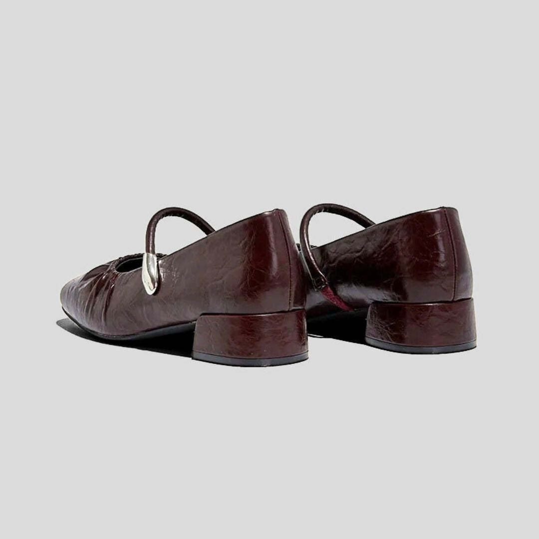 Zapatos Mary Jane de Cuero Dividido – Punta Cuadrada y Tacón Medio